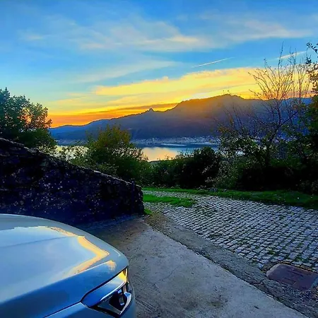 別荘 Casa Do Faqueiro De Casas Brioso Outeiro