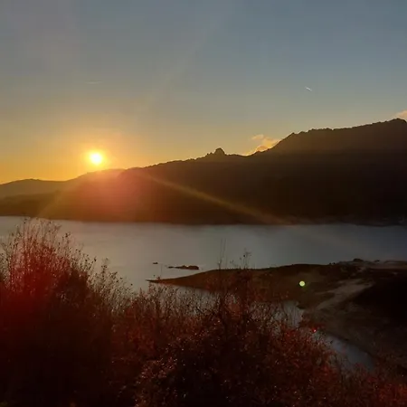 Casa Do Faqueiro De Casas Brioso